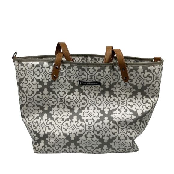 Petunia Pickle Bottom Downtown Tote – Breakfast in Berkshire Diaper Bag - Picture 1 of 7